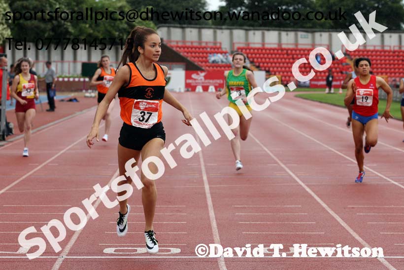 Senior girls 400 metres, English Schools Track and Field. Photo: David T. Hewitson/Sports for All Pics